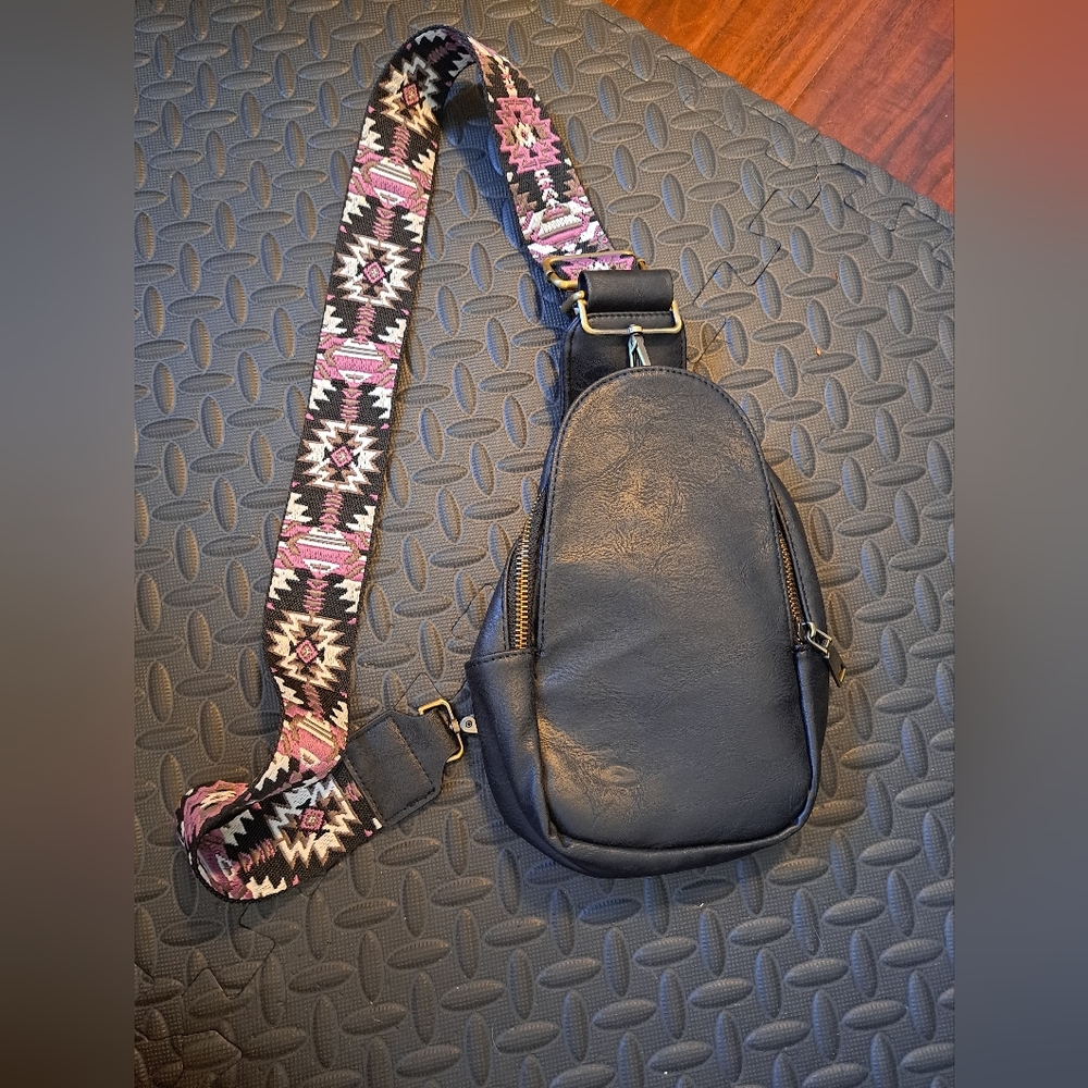 Black Guitar strap Crossbody